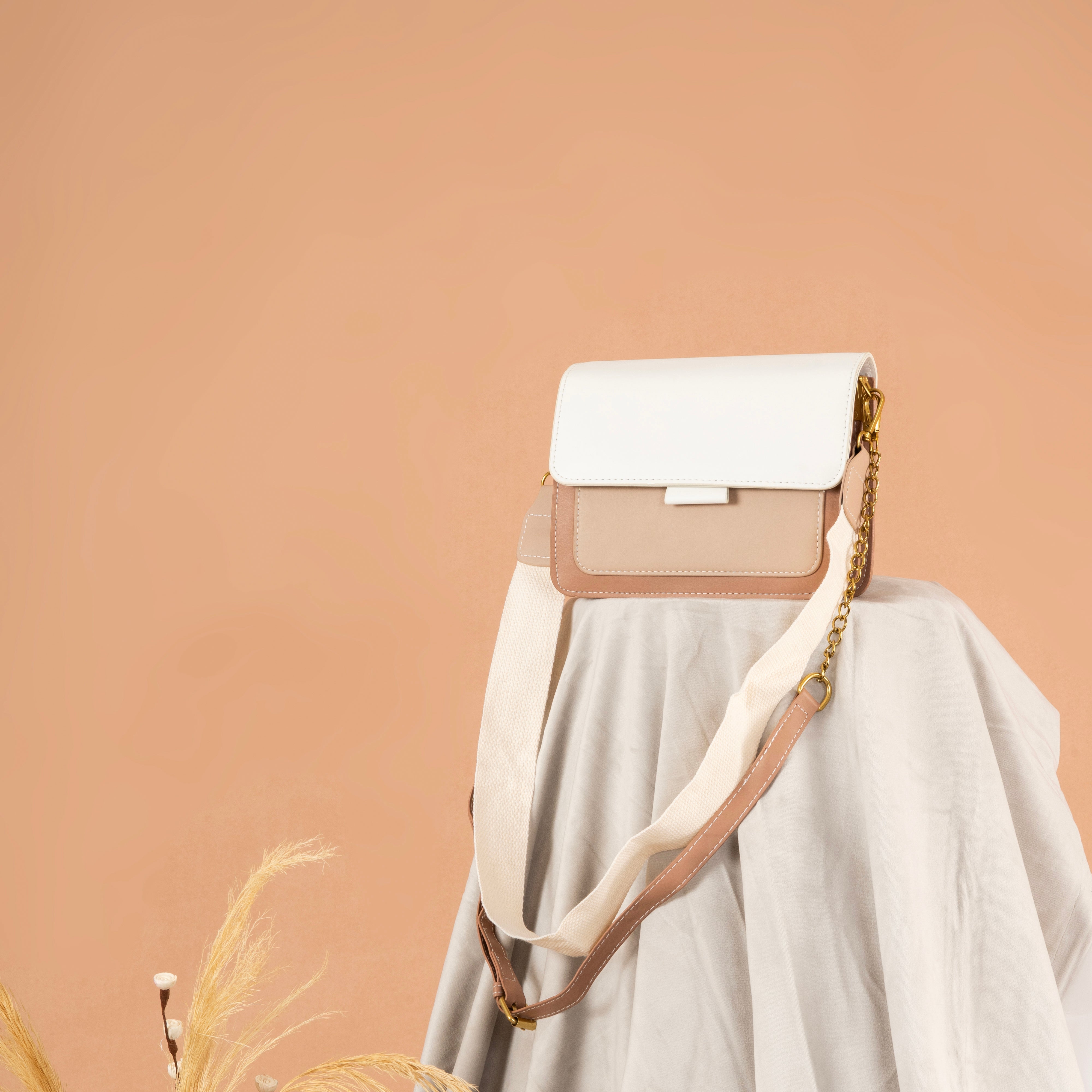 #Color_White#Color_White